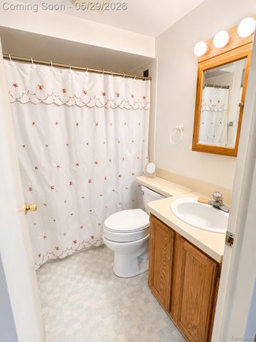1147 Jay Street, Waterford Charter Township, MI 48327