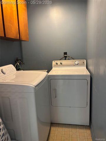 1147 Jay Street, Waterford Charter Township, MI 48327