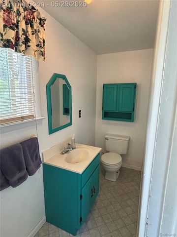 1147 Jay Street, Waterford Charter Township, MI 48327