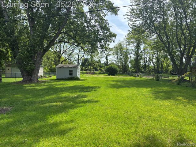 1147 Jay Street, Waterford Charter Township, MI 48327