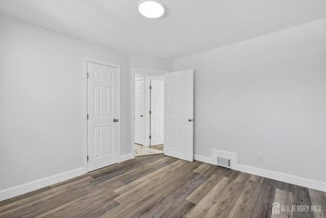 12 N Pennington Road N, New Brunswick, NJ 08901