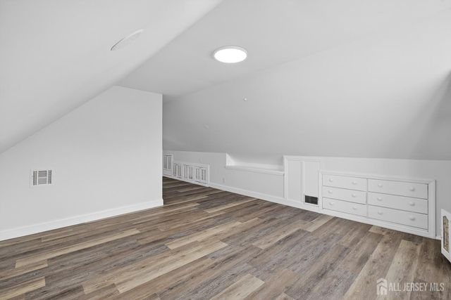 12 N Pennington Road N, New Brunswick, NJ 08901