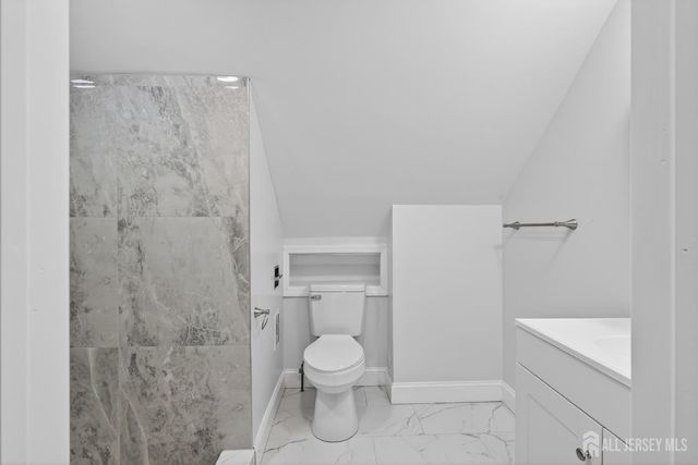 12 N Pennington Road N, New Brunswick, NJ 08901