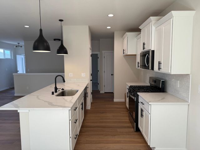 4420 S Willow Ln, Spokane, WA 99216