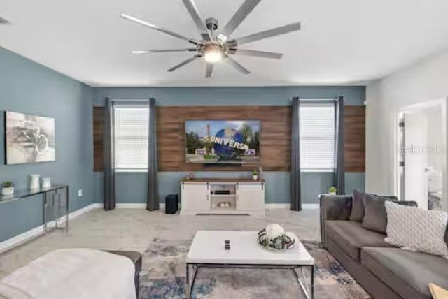 913 OCEAN COURSE AVENUE, Davenport, FL 33896