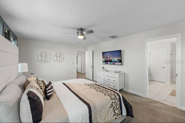 913 OCEAN COURSE AVENUE, Davenport, FL 33896