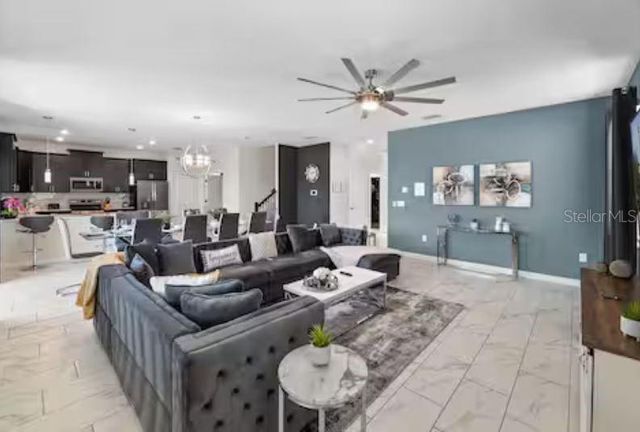913 OCEAN COURSE AVENUE, Davenport, FL 33896