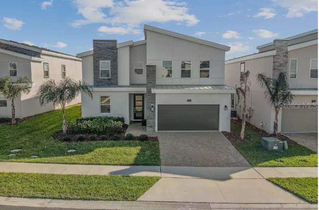 913 OCEAN COURSE AVENUE, Davenport, FL 33896