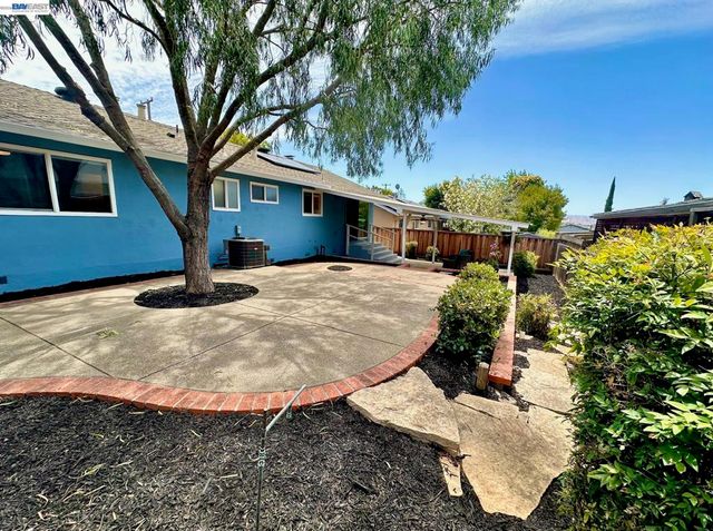 359 Michell, Livermore, CA 94551