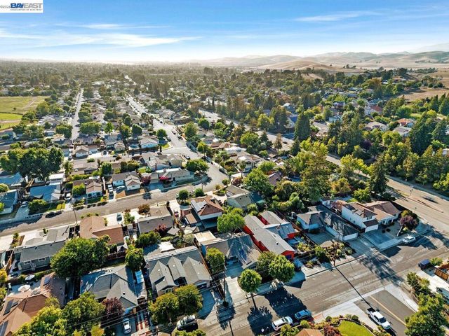 359 Michell, Livermore, CA 94551