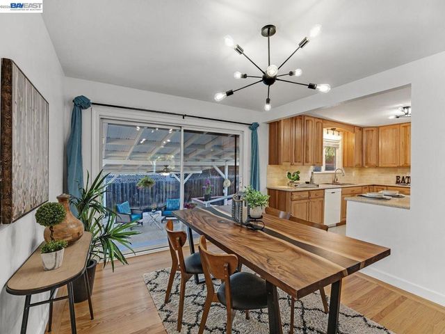 359 Michell, Livermore, CA 94551