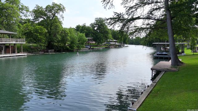 1817 Kuehler, New Braunfels, TX 78130