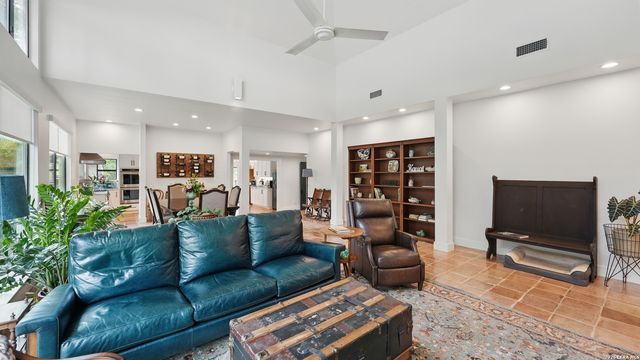 1817 Kuehler, New Braunfels, TX 78130