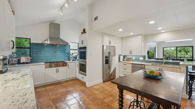 1817 Kuehler, New Braunfels, TX 78130