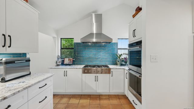 1817 Kuehler, New Braunfels, TX 78130
