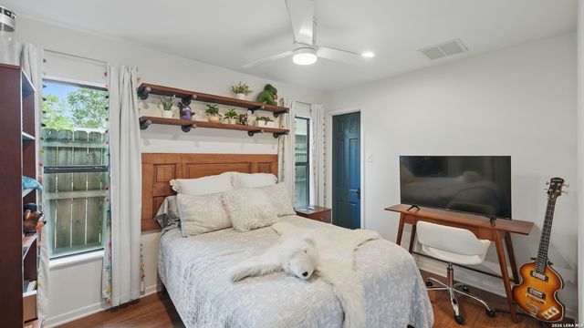 1817 Kuehler, New Braunfels, TX 78130