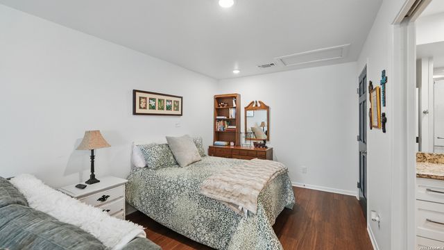 1817 Kuehler, New Braunfels, TX 78130