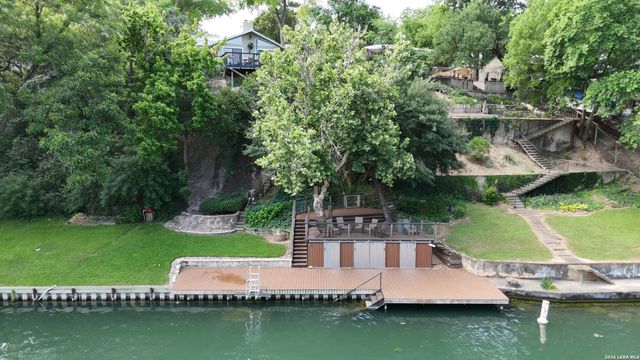 1817 Kuehler, New Braunfels, TX 78130