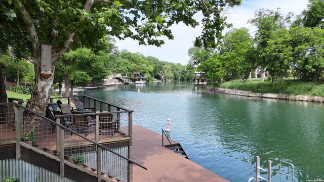 1817 Kuehler, New Braunfels, TX 78130