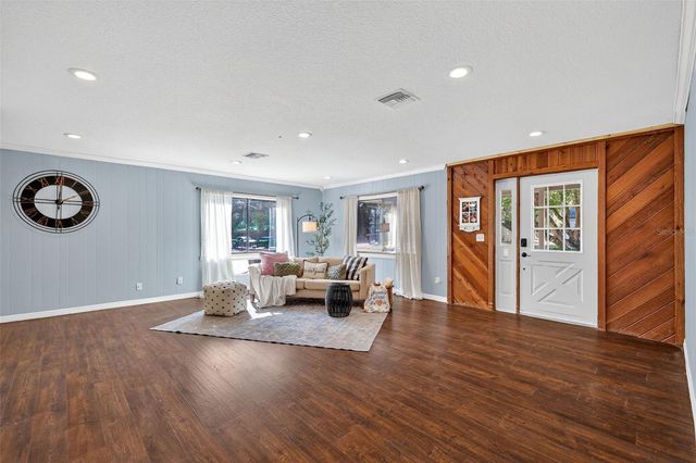 109 N BLOXAM AVENUE, Minneola, FL 34715