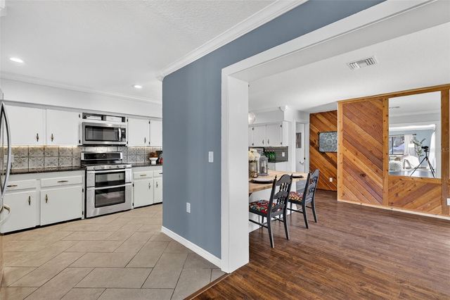 109 N BLOXAM AVENUE, Minneola, FL 34715