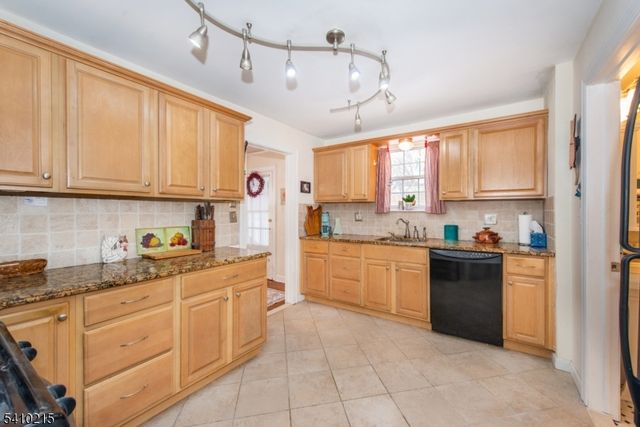 46 Summit Ave, Bloomfield Twp., NJ 07003