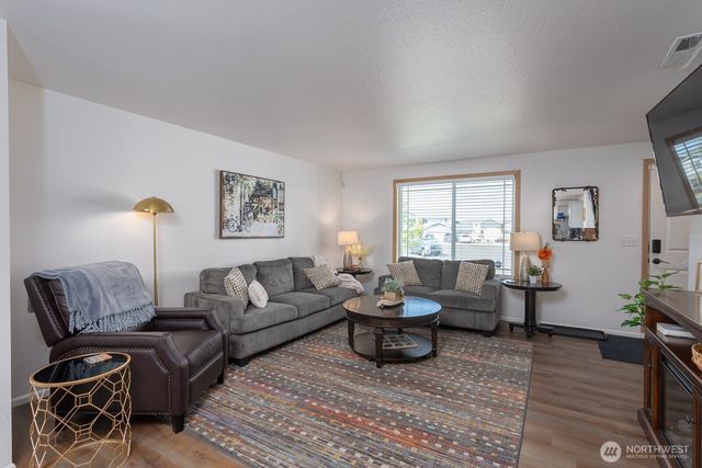 2117 S Dilley Avenue, Moses Lake, WA 98837