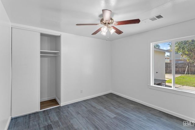 209 Cypress Street, Bakersfield, CA 93304