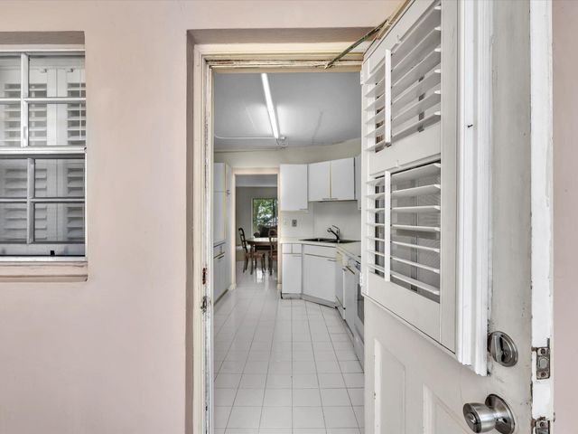 9101 W Sample Road 204, Coral Springs, FL 33065
