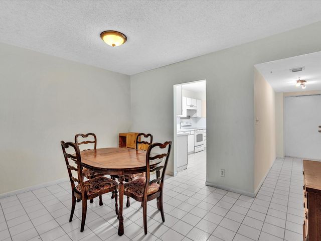 9101 W Sample Road 204, Coral Springs, FL 33065