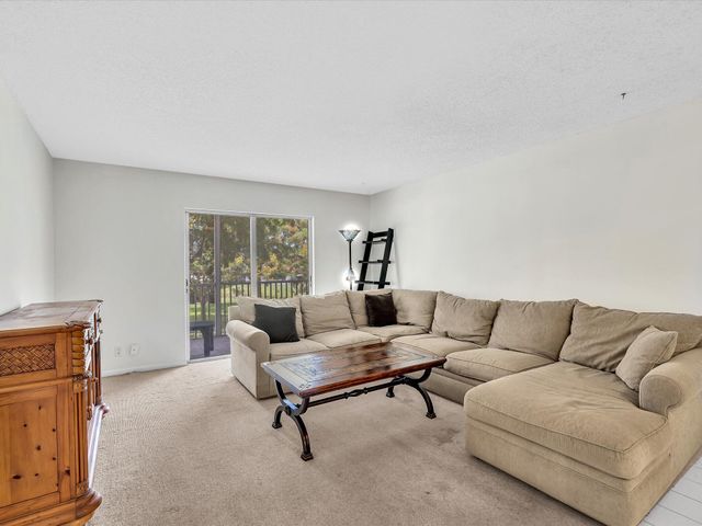 9101 W Sample Road 204, Coral Springs, FL 33065