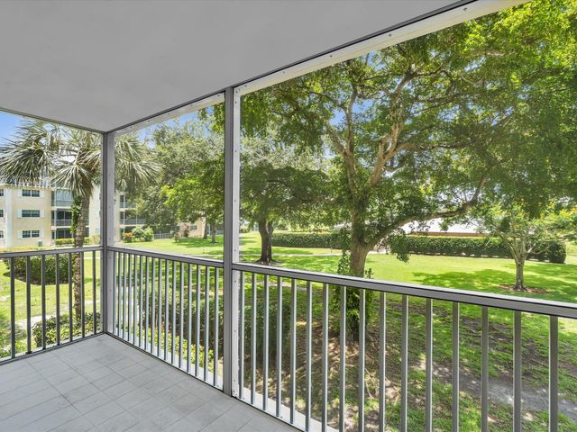 9101 W Sample Road 204, Coral Springs, FL 33065