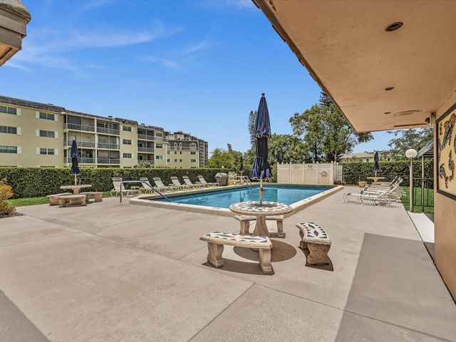 9101 W Sample Road 204, Coral Springs, FL 33065