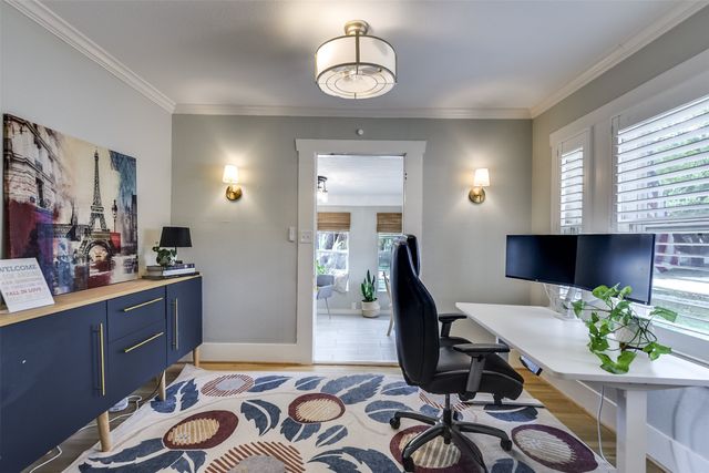 1823 Tremont Avenue, Fort Worth, TX 76107