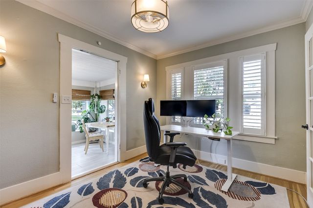 1823 Tremont Avenue, Fort Worth, TX 76107