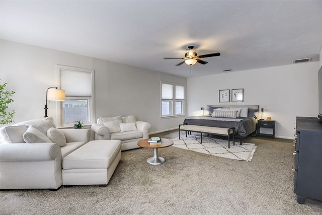1823 Tremont Avenue, Fort Worth, TX 76107