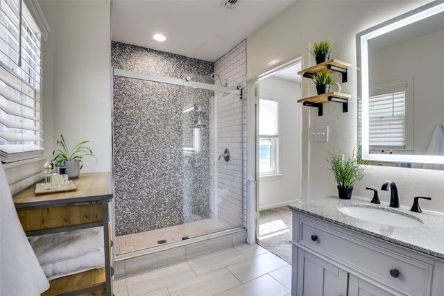 1823 Tremont Avenue, Fort Worth, TX 76107