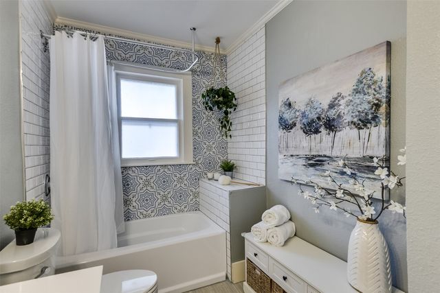 1823 Tremont Avenue, Fort Worth, TX 76107