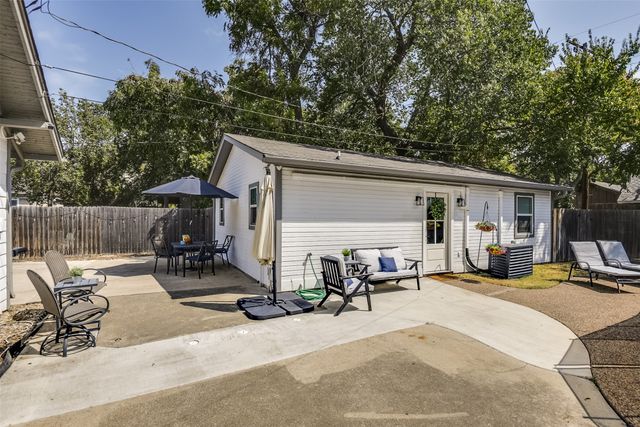 1823 Tremont Avenue, Fort Worth, TX 76107