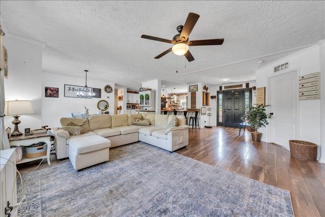833 Gravel Hill RD, Troutville, VA 24175