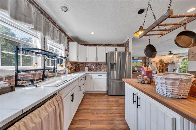 833 Gravel Hill RD, Troutville, VA 24175