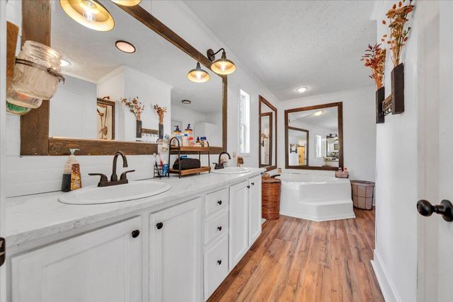 833 Gravel Hill RD, Troutville, VA 24175