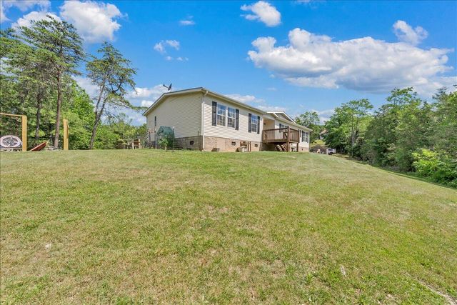 833 Gravel Hill RD, Troutville, VA 24175