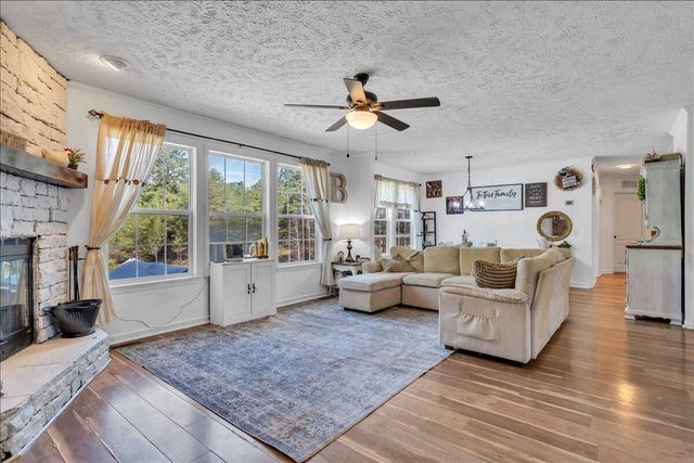 833 Gravel Hill RD, Troutville, VA 24175
