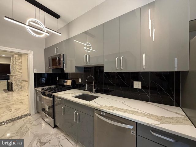 311 GASKILL ST, Philadelphia, PA 19147