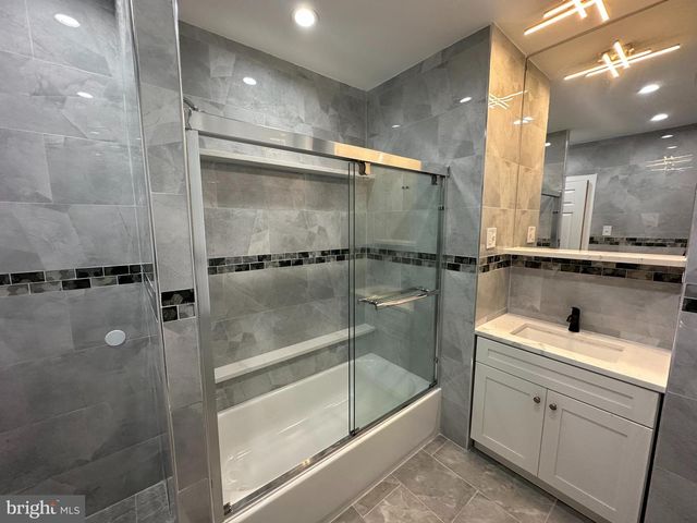 311 GASKILL ST, Philadelphia, PA 19147