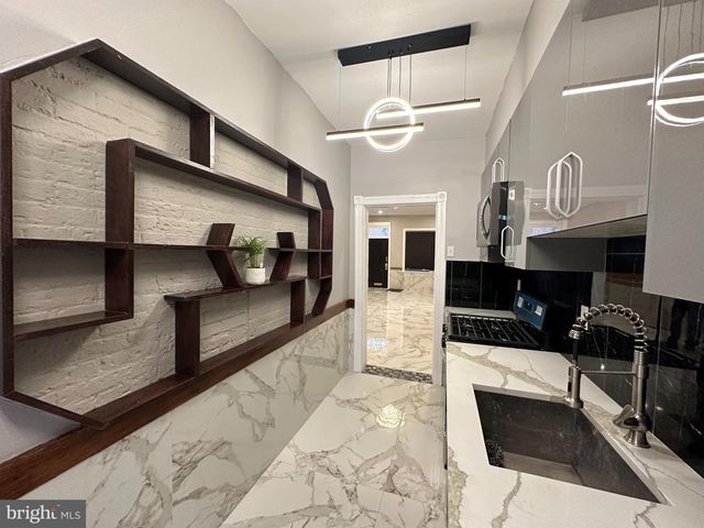 311 GASKILL ST, Philadelphia, PA 19147