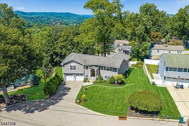 18 Dean Ave, Butler Boro, NJ 07405