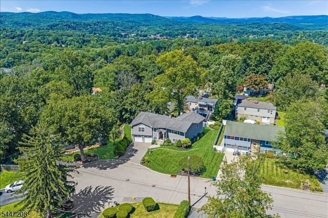 18 Dean Ave, Butler Boro, NJ 07405
