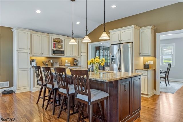 18 Dean Ave, Butler Boro, NJ 07405